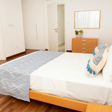 Touch Blue Residences Ларнака Экстерьер фото